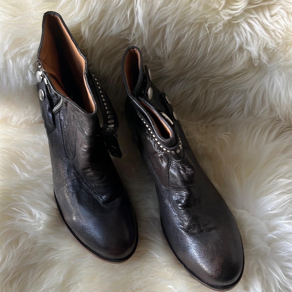New Calleen Cordero Dark Brown Ankle Booties Size 65